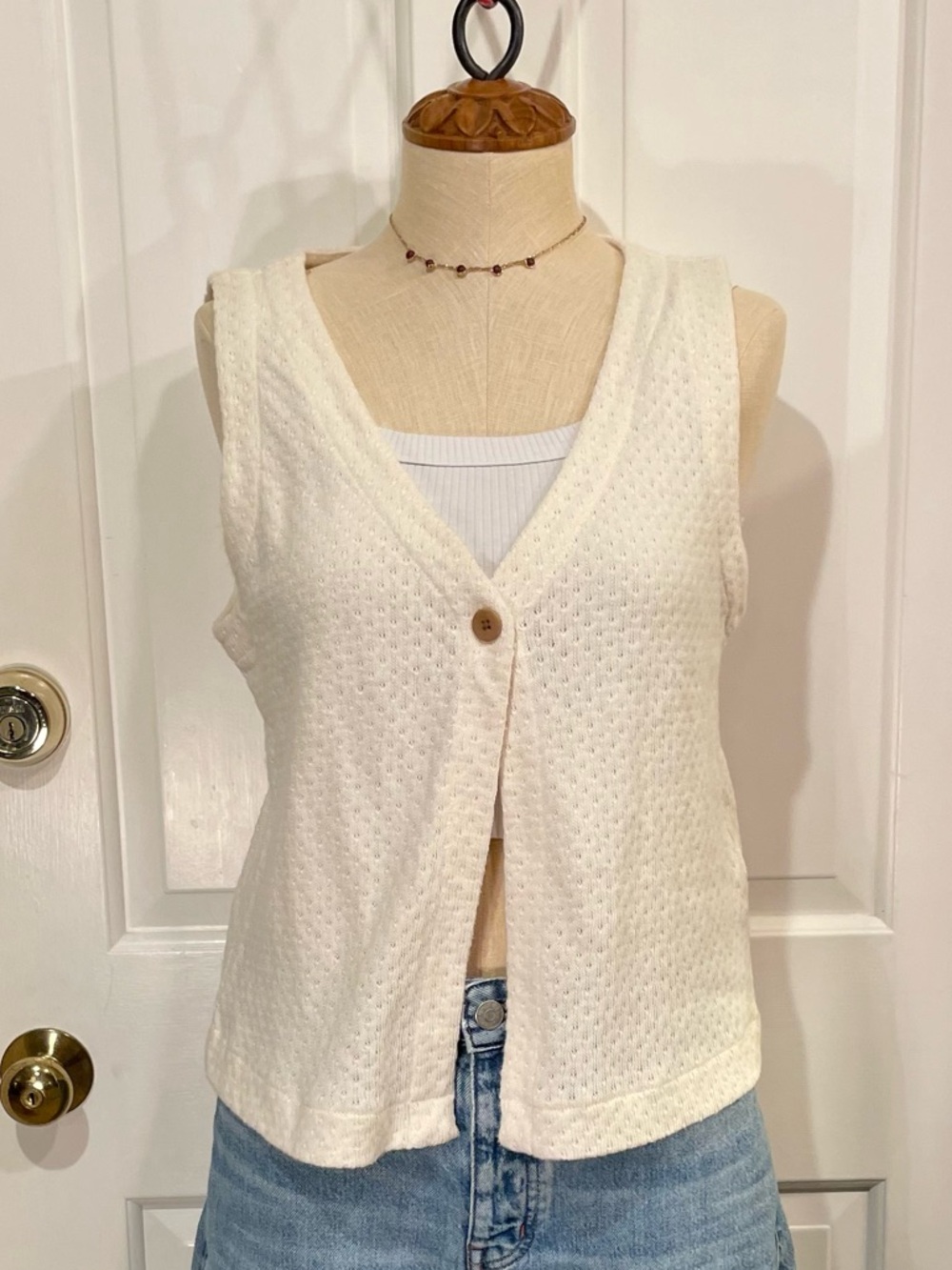 Madewell Ivory Textured Cotton Knit Sleeveless Button Vest
